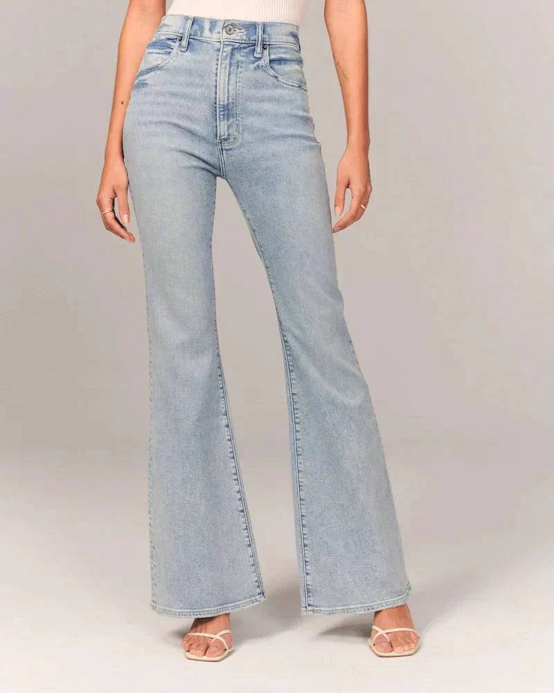 Bootcut Jeans mit Shaping-Effekt