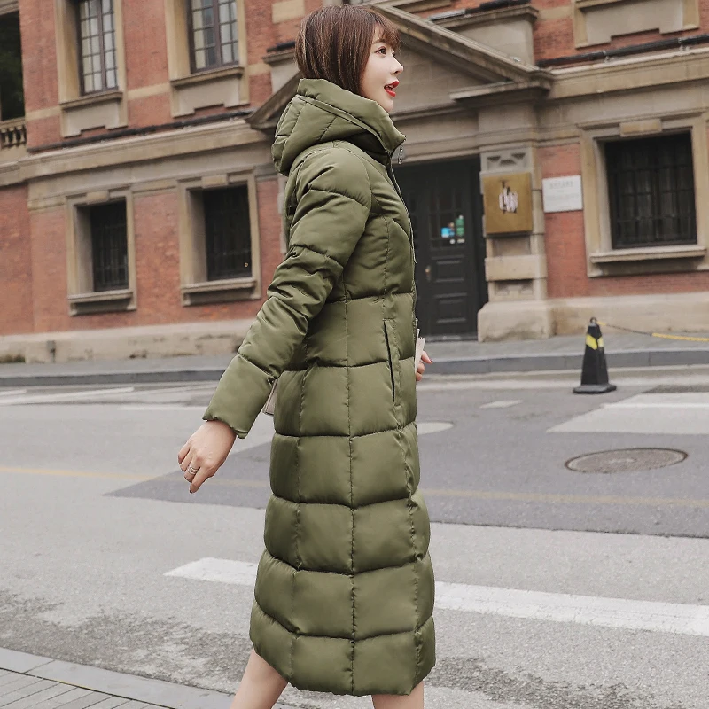 Winterjacke - luxuriöse lange Damenjacke mit Kapuze