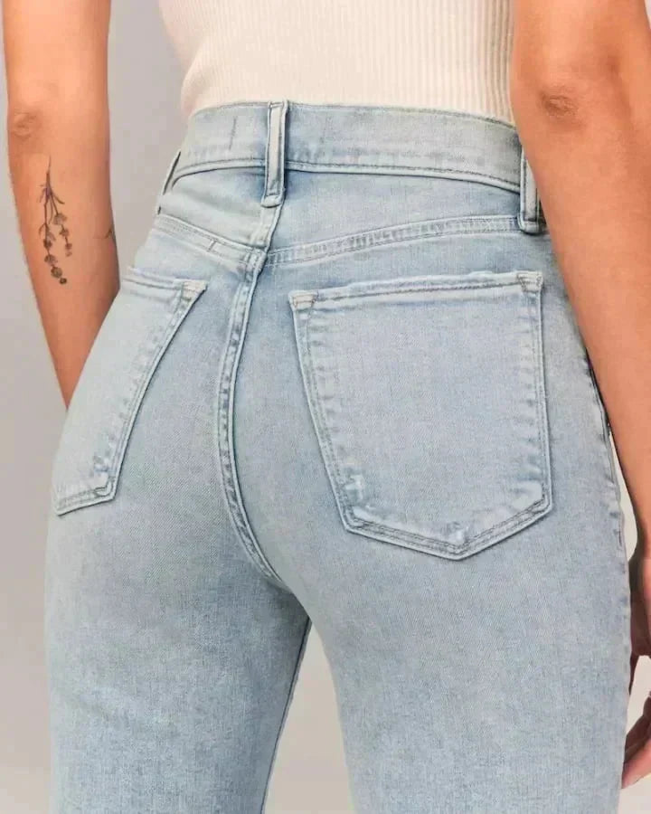 Bootcut Jeans mit Shaping-Effekt