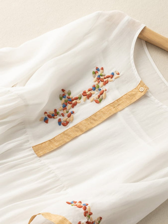 Besticktes Kleid aus Baumwolle