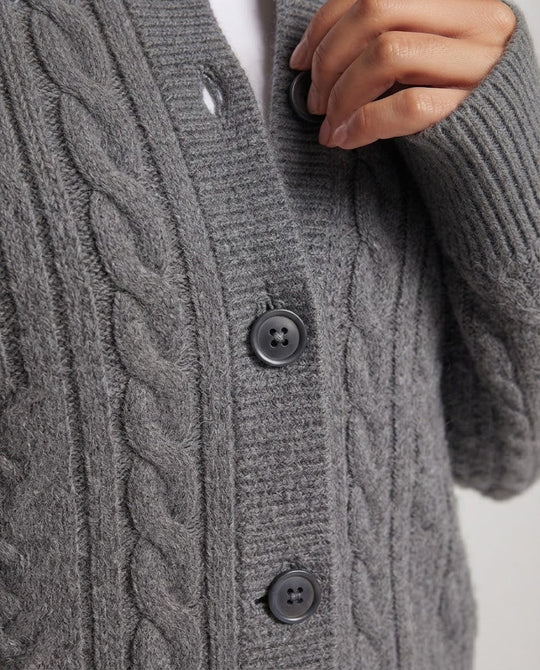 Damen Boxy-Zopfstrick-Cardigan mit Raglanärmeln und angoraähnlicher Haptik Shop Nory