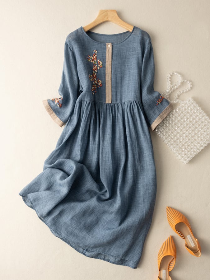 Besticktes Kleid aus Baumwolle