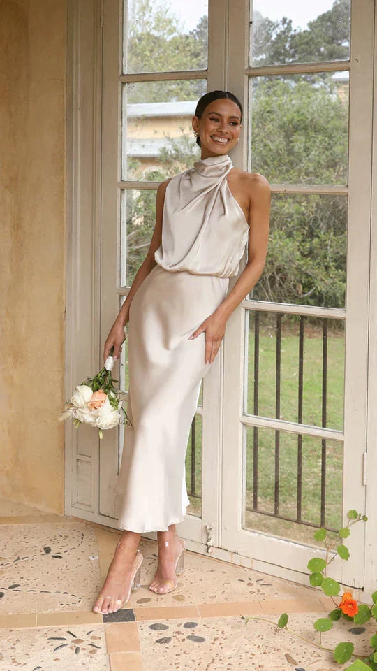 Satin ärmelloses Festkleid