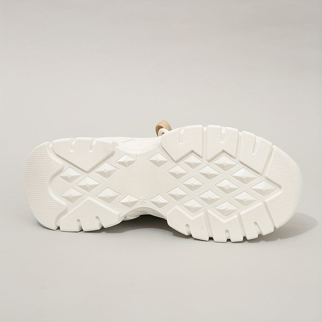 Plateau Sneakers mit Modernem Look