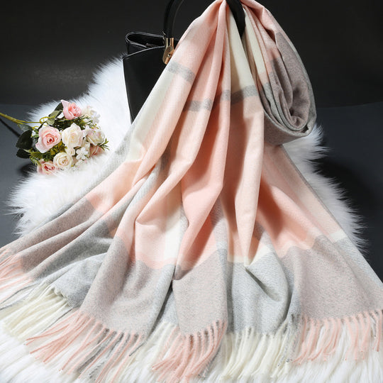 Langer Schal im Karomuster, warmes Winter-Accessoire