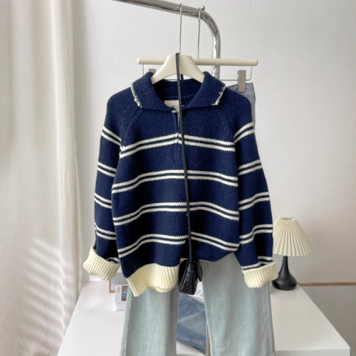 Damen-Strickpullover mit Streifen und Reißverschluss
