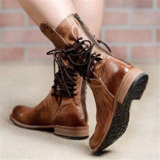 Stylische Lederstiefel mit Schnürsenkeln