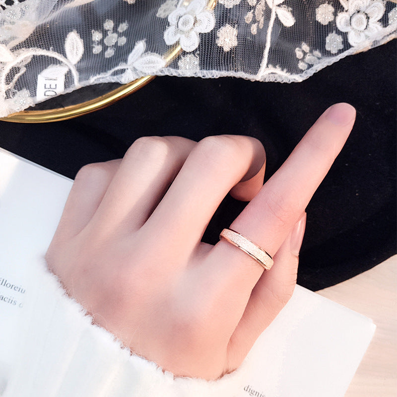 Damen eleganter Ring mit strukturiertem Oberflächendesign Shop Nory