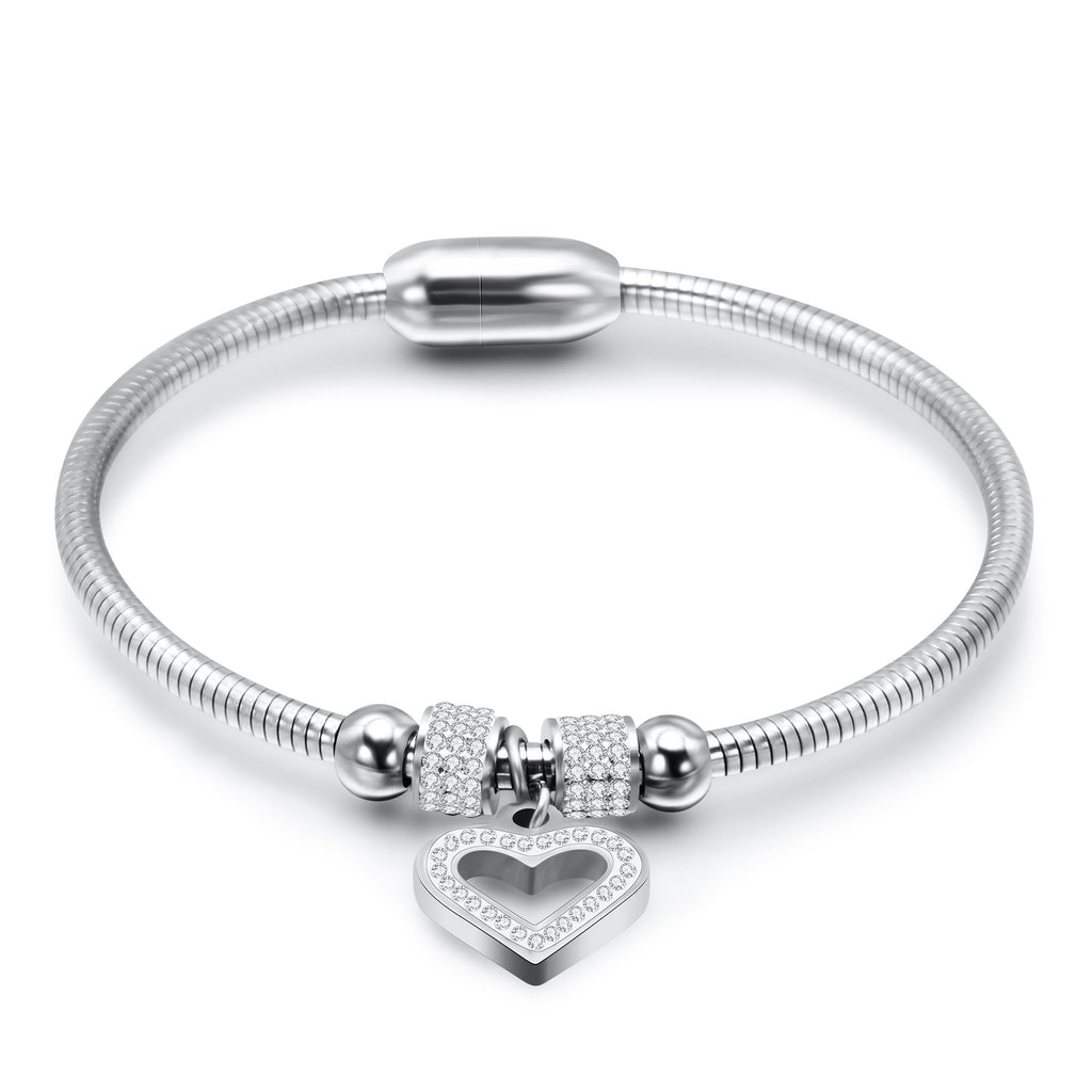 Damen Armband mit funkelndem Herzanhänger und elegantem Design Shop Nory