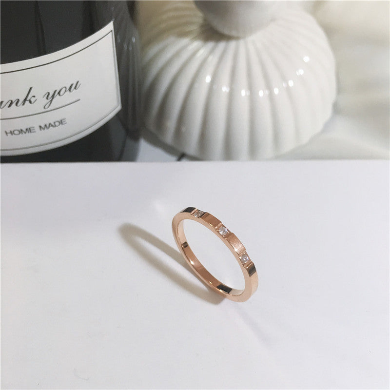 Damen Eleganter Minimalistischer Ring mit Zirkonia Steinen Shop Nory
