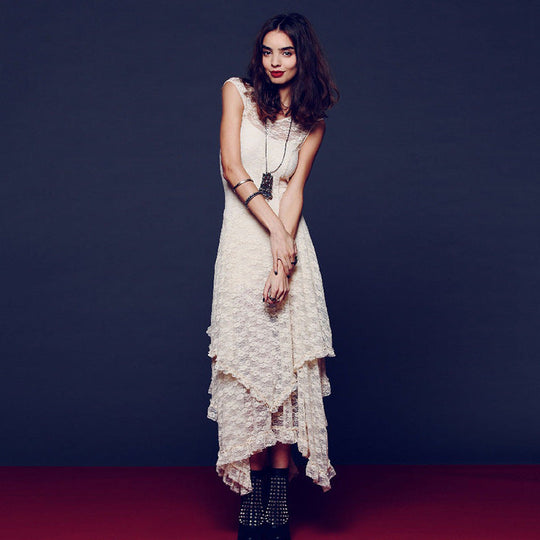 Damen Festliches Kleid mit voluminösem Rock und raffinierten Rüschendetails Shopnory
