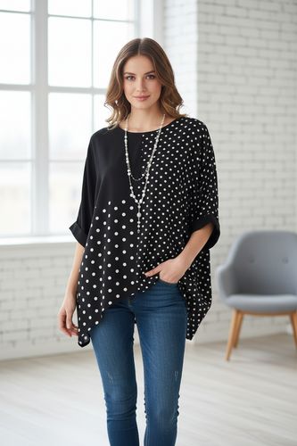 Damen Polka-Dots T-Shirt mit abgesetzten Schemata und modernem Schnitt