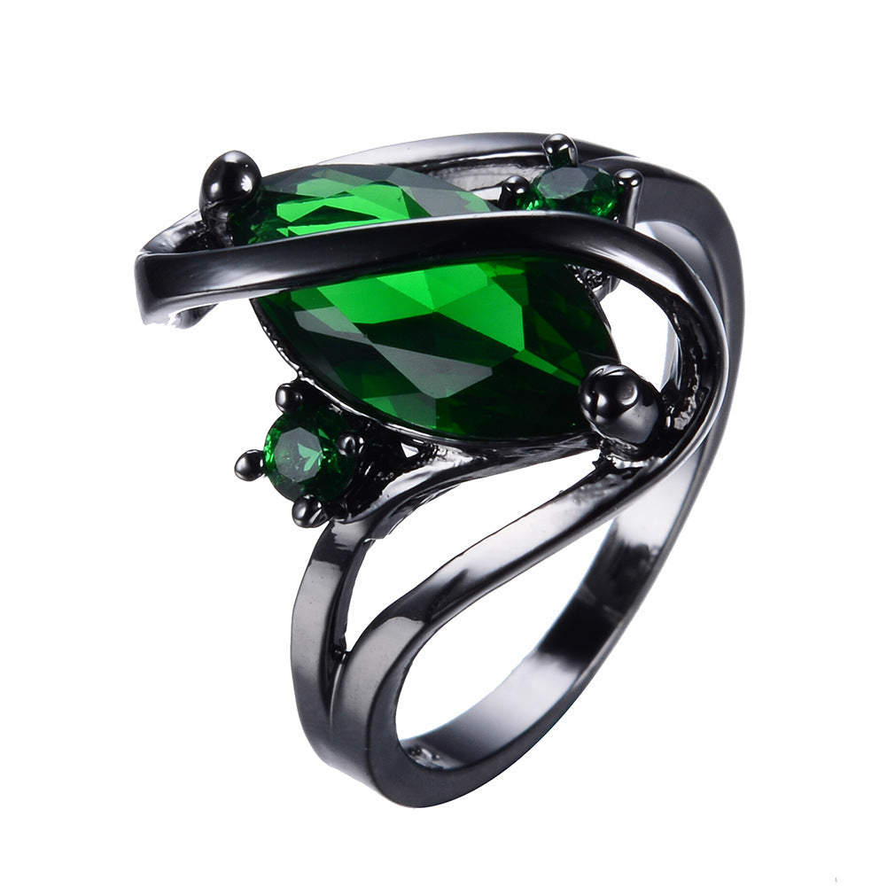 Damen Ring mit kunstvollem Zirkon-Einsatz und eleganter schwarzer Fassung Shop Nory