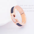 Damen modischer Ring mit eleganter Detailgestaltung und funkelnden Zirkonia Shop Nory