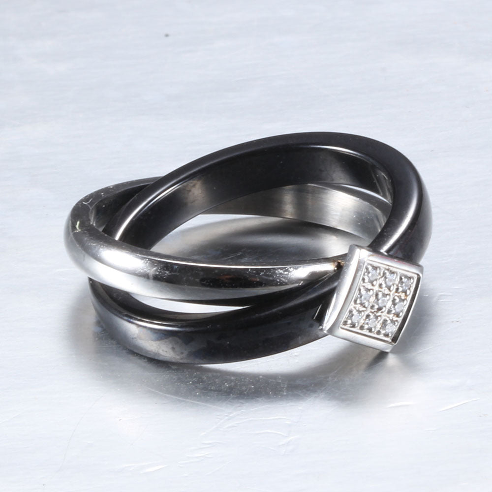 Damen Ring mit quadratischem Zirkonia-Besatz und elegantem Design Shop Nory
