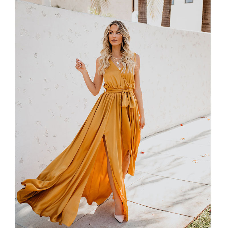 Damen Elegantes Maxikleid mit fließendem Rock und schlichter Silhouette