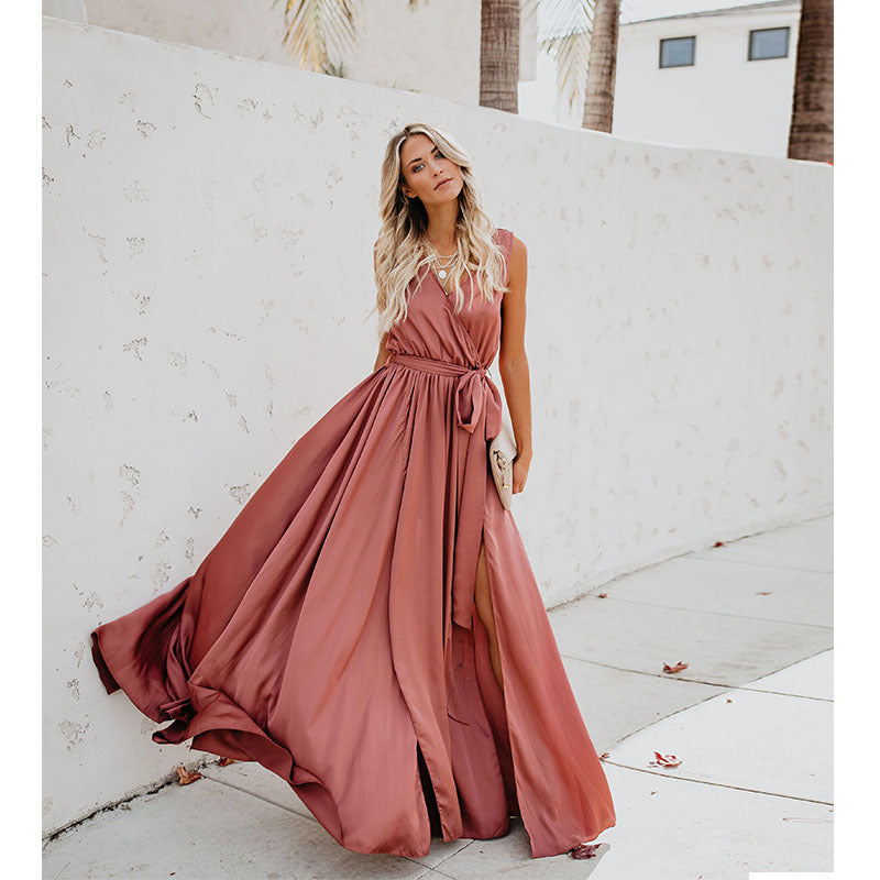 Damen Elegantes Maxikleid mit fließendem Rock und schlichter Silhouette