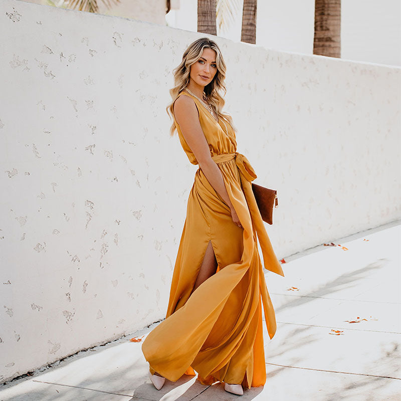Damen Elegantes Maxikleid mit fließendem Rock und schlichter Silhouette