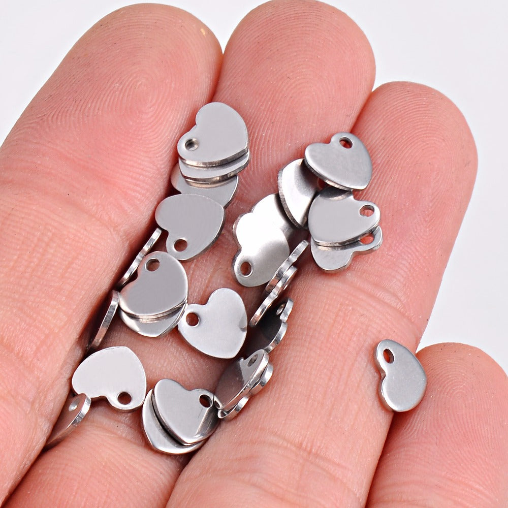 Damen Schmuckanhänger in Herzform aus hochwertigem Metall Shop Nory