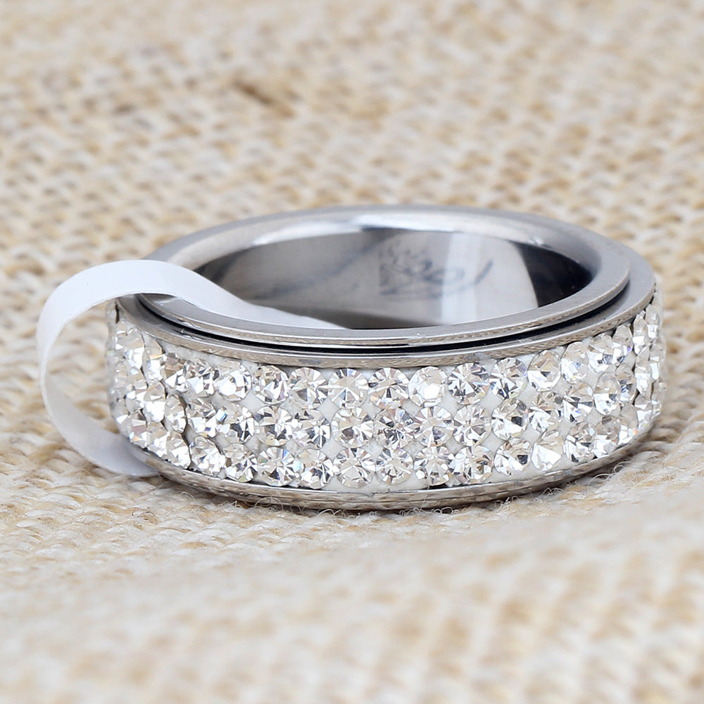 Damen Ring mit funkelndem Kristallbesatz und polierter Oberfläche Shop Nory