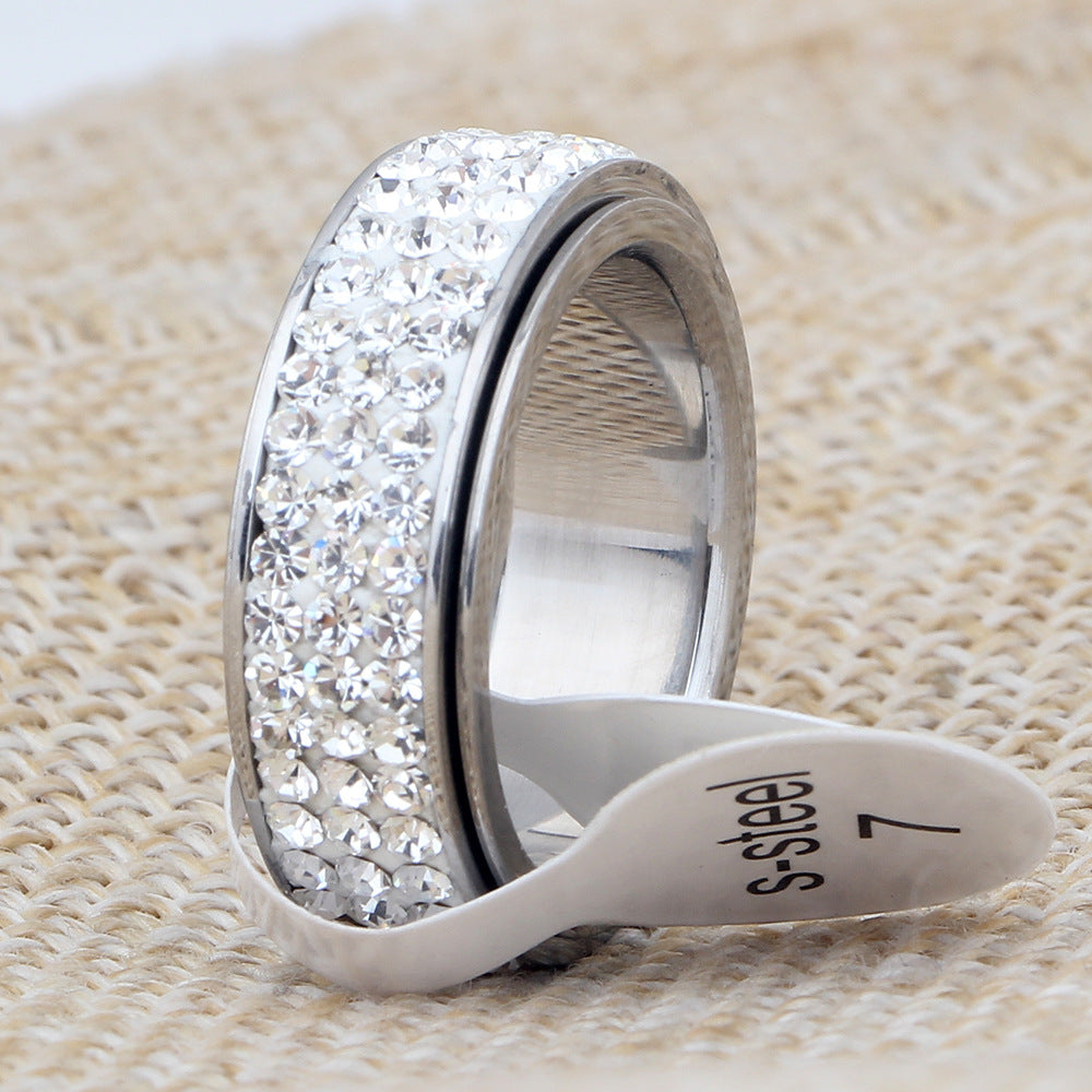 Damen Ring mit funkelndem Kristallbesatz und polierter Oberfläche Shop Nory