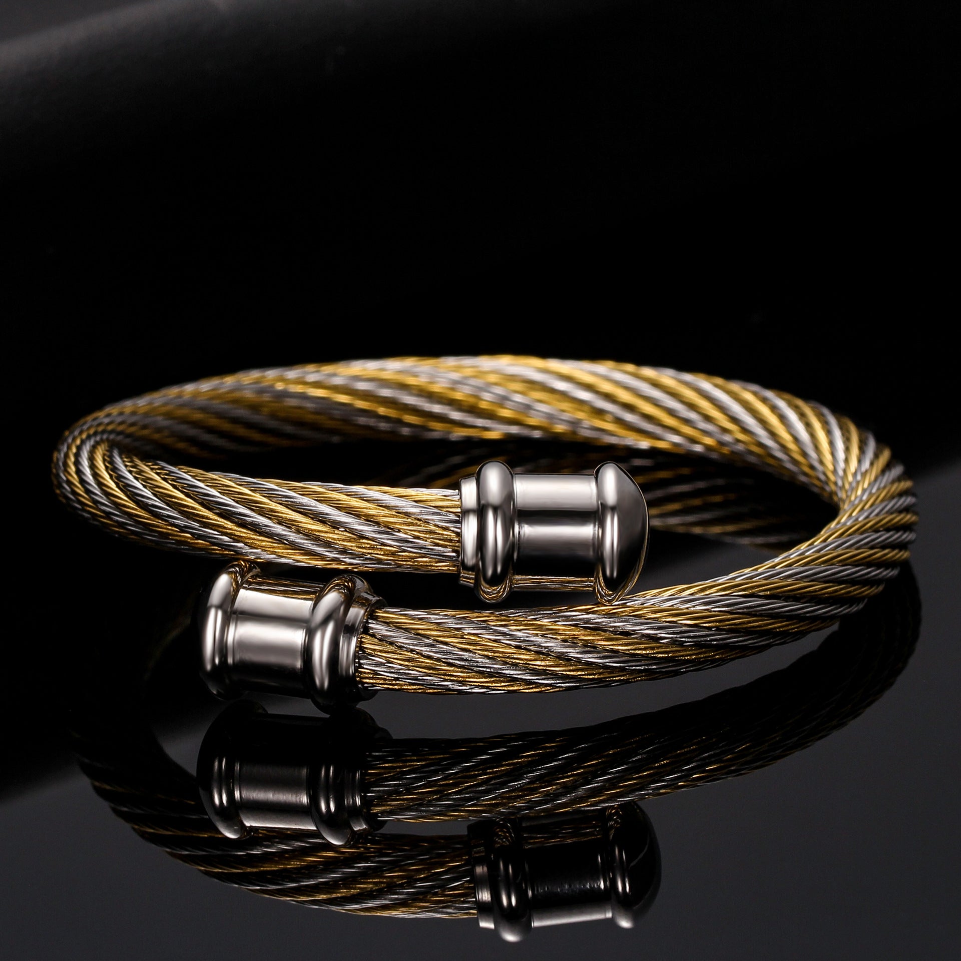 Damen Edelstahlarmband mit modernem Drahtdesign und stilvollen Akzenten Shop Nory