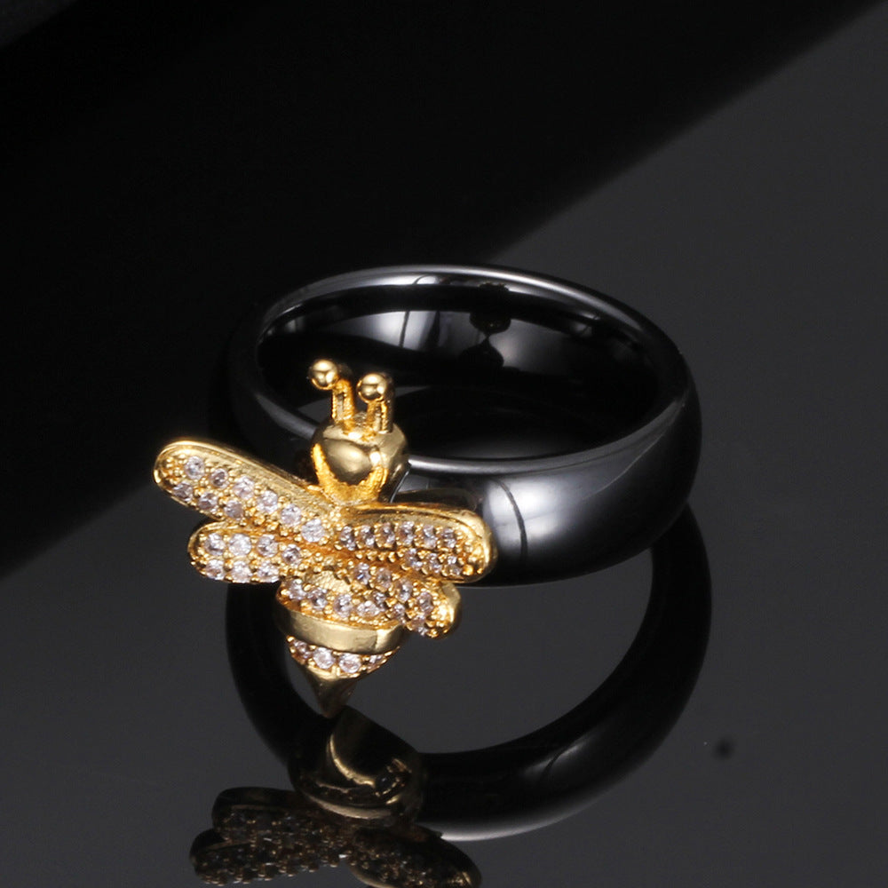 Damen Ring mit kunstvollem Bienen-Design und funkelnden Kristallen Shop Nory