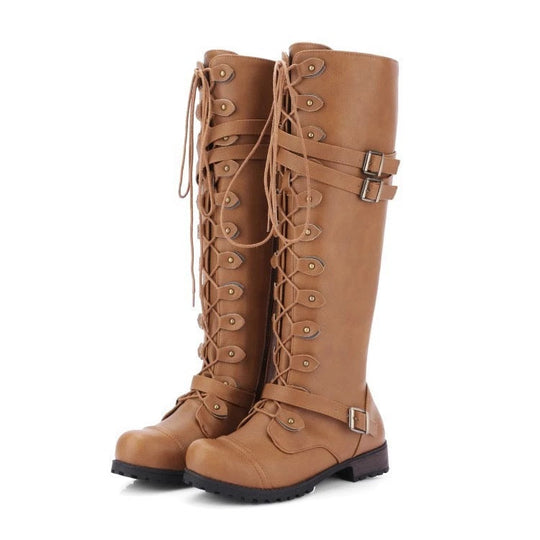 Flache Retro-Stiefel mit Schnalle und Schnürsenkeln