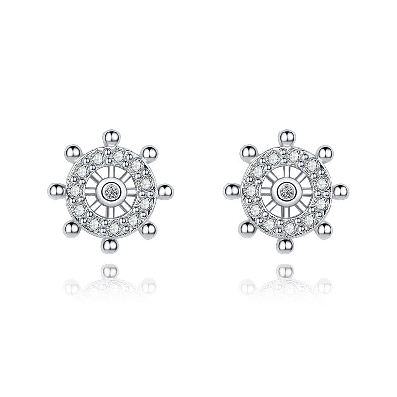 Damen Ohrstecker im maritimen Steuerrad-Design mit funkelnden Zirkonia Shop Nory