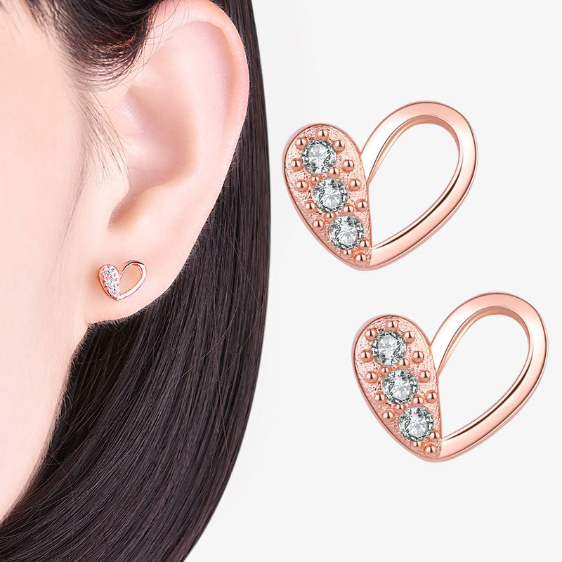 Damen Ohrstecker im Herz-Design mit funkelnden Zirkonia Shop Nory