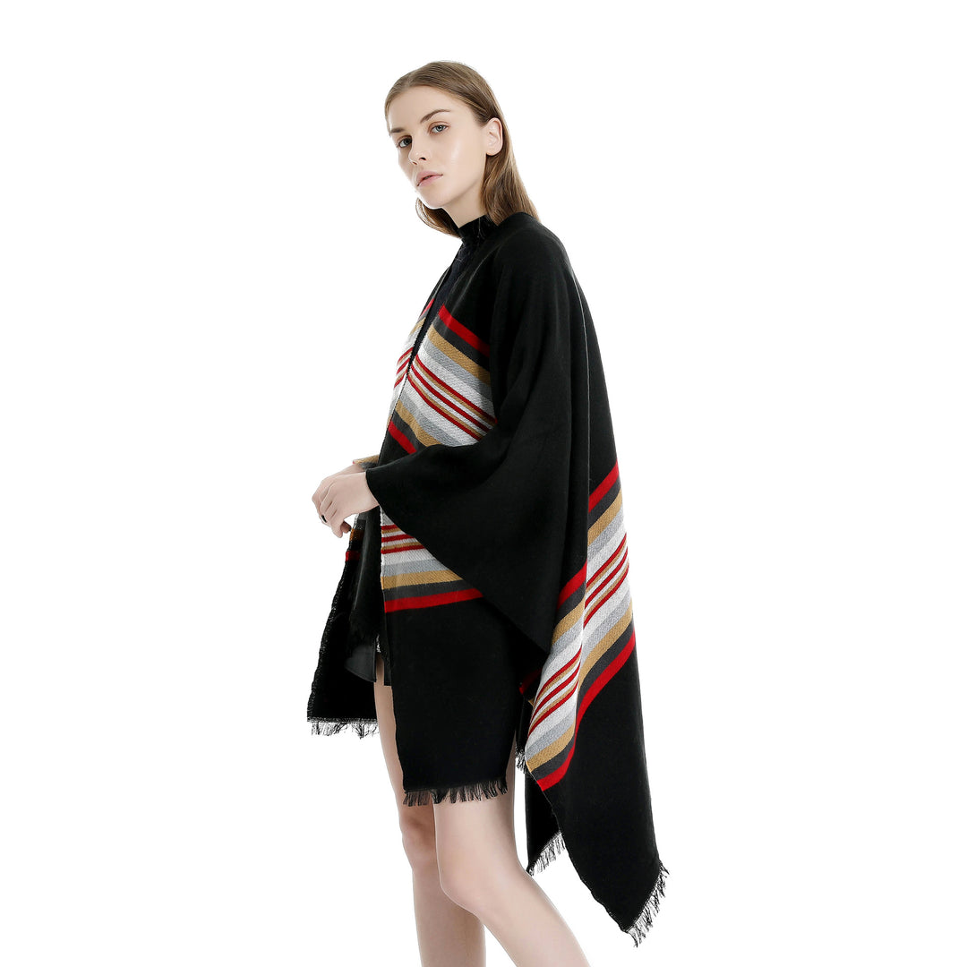 Damen Lässiger Ruana-Poncho aus Wollmix mit asymmetrischem Zipfel und feinem Streifenjacquard Shop Nory
