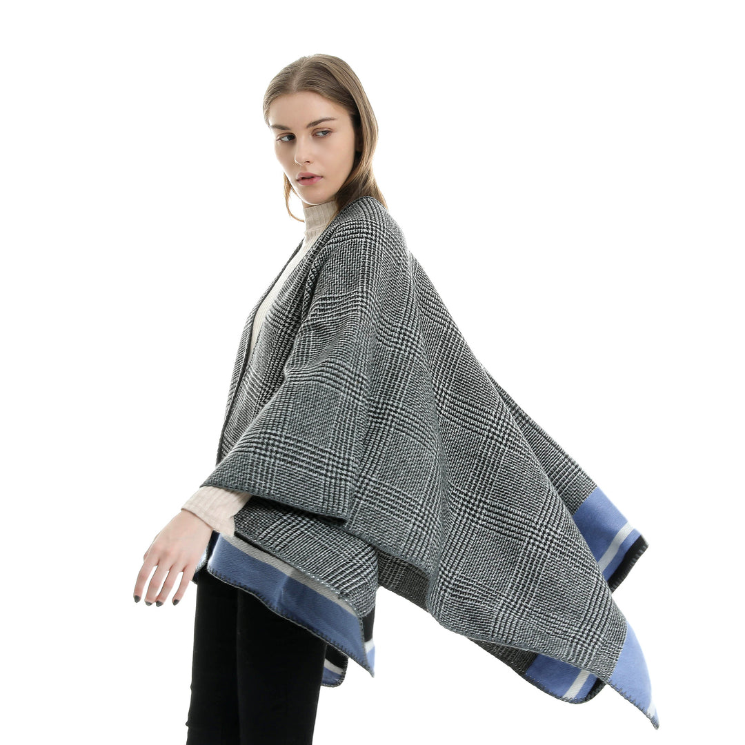 Damen Oversize-Ruana aus Wollmix mit Karojacquard und farbigem Streifenrand Shop Nory