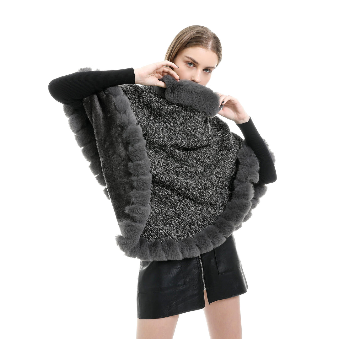 Damen Fein gestrickter Ruana-Poncho mit Kunstfellbesatz und asymmetrischem Saum Shop Nory