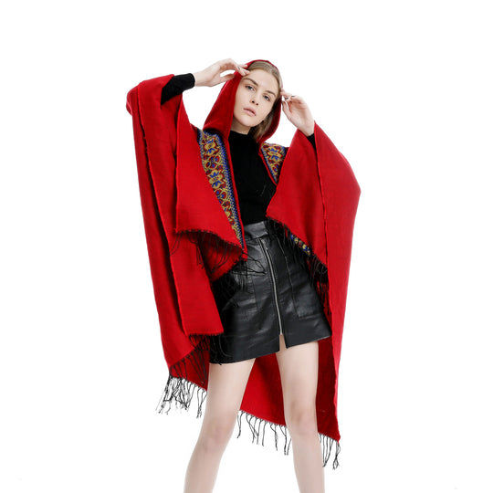 Damen Kapuzen‑Ruana mit bestickter Bordüre und Fransensaum Shop Nory