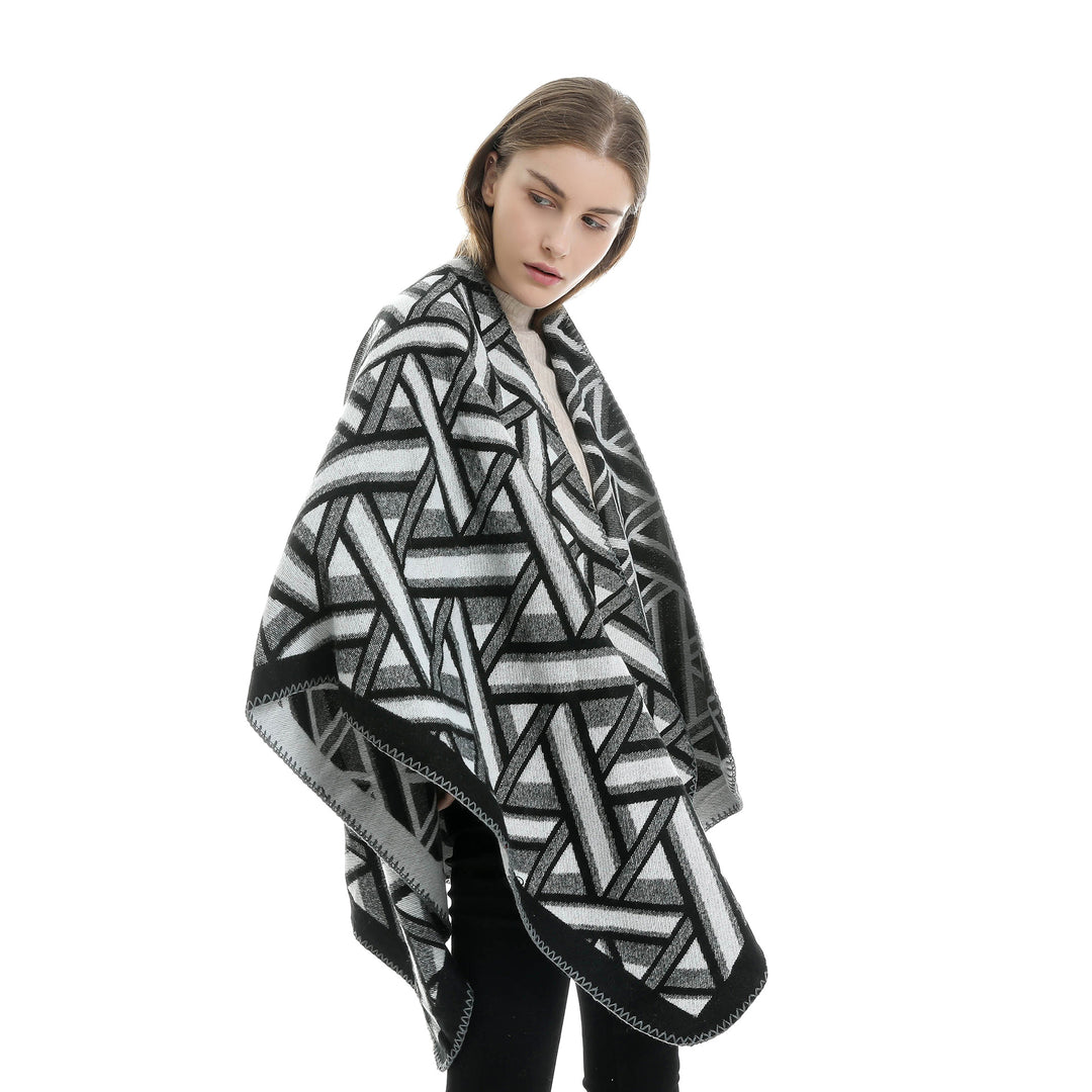Damen Oversize-Ruana mit geometrischem Jacquard und Ziernaht Shop Nory
