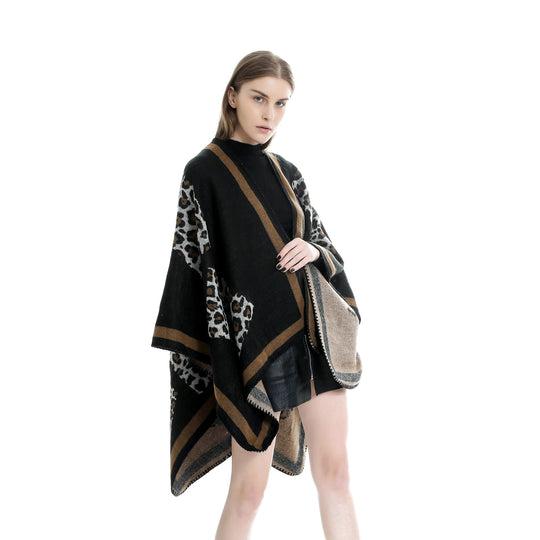 Damen Wolloptik-Kimono-Ruana mit Leopardenjacquard und kontrastierter Bordüre Shop Nory