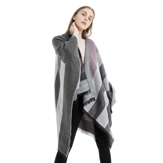 Damen Oversize-Wickelruana im Diagonalstreifen mit Fransenrand Shop Nory
