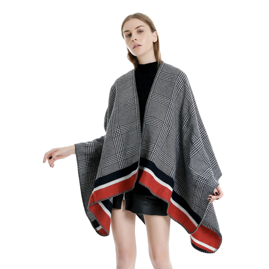 Damen Oversize-Ruana aus Wollmix mit Karojacquard und farbigem Streifenrand Shop Nory
