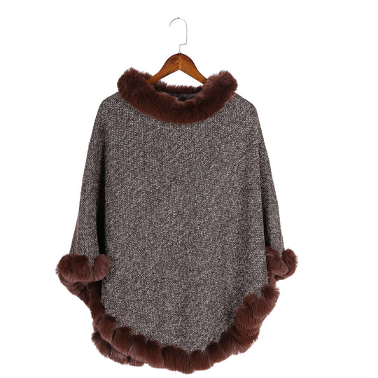 Damen Fein gestrickter Ruana-Poncho mit Kunstfellbesatz und asymmetrischem Saum Shop Nory