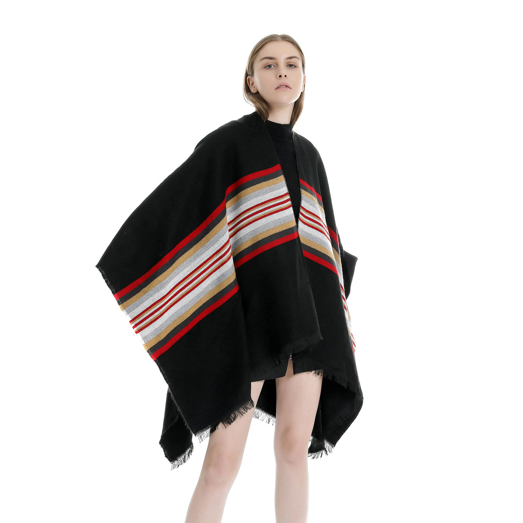 Damen Lässiger Ruana-Poncho aus Wollmix mit asymmetrischem Zipfel und feinem Streifenjacquard Shop Nory