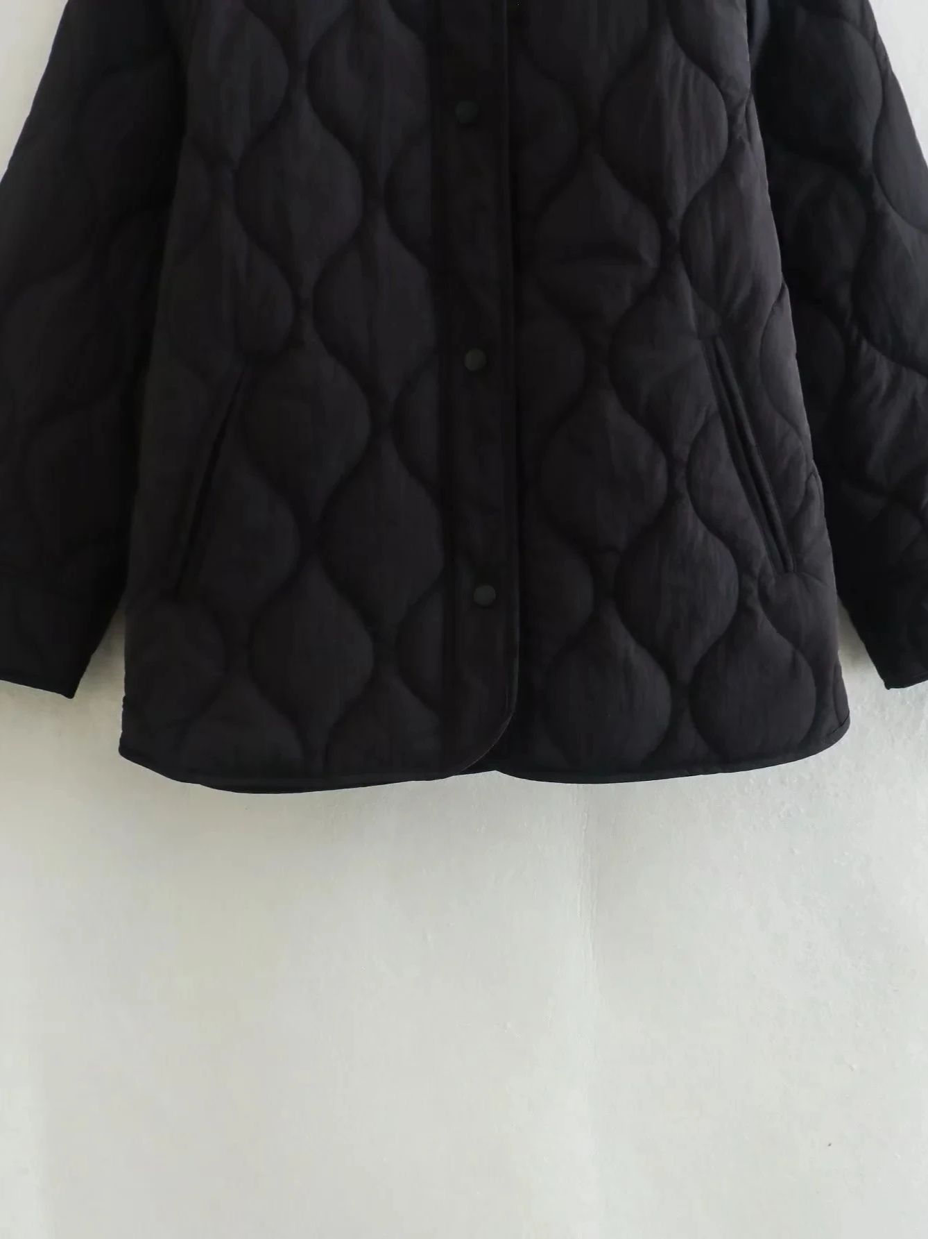 Gepolsterte Jacke Damen, Leichtes Übergröße Modell mit Taschen, Knopfverschluss