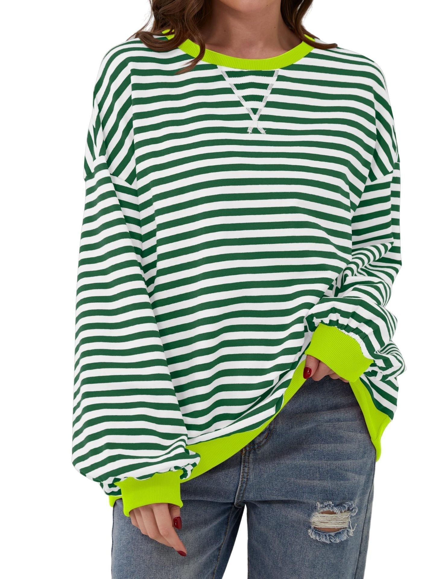 Eleganter, lockerer Damenpullover mit Streifen