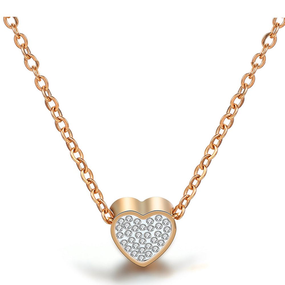 Damen Halskette mit herzförmigem Anhänger und funkelnden Zirkonia Shop Nory
