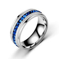 Herren Ring mit funkelnden blauen Zirkonia-Steinen und eleganter Edelstahl-Oberfläche Shop Nory