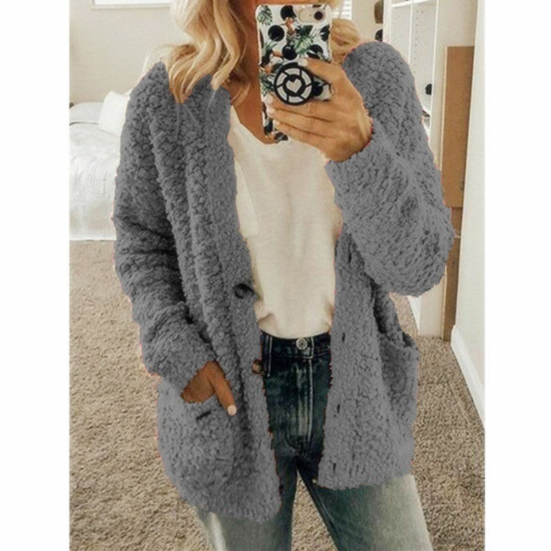 Damen nan locker geschnittener Teddy-Flausch-Cardigan mit dezenter Knopfleiste und aufgesetzten Eingrifftaschen Shop Nory