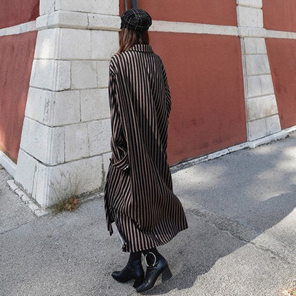 Damen Oversize-Hemdkleid mit vertikalen Streifen, V-Ausschnitt und Ballonärmeln Shop Nory