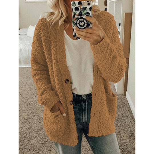 Damen nan locker geschnittener Teddy-Flausch-Cardigan mit dezenter Knopfleiste und aufgesetzten Eingrifftaschen Shop Nory