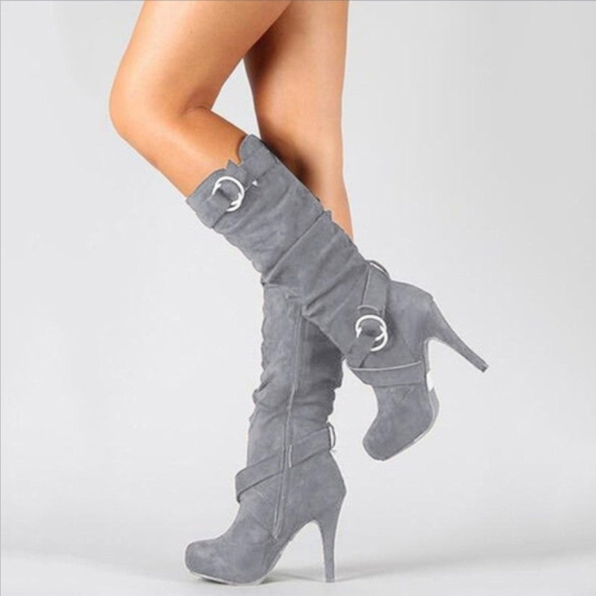 Damen kniehohe Stiefel aus Wildlederoptik mit Plateauabsatz und Zierschnallen Shop Nory