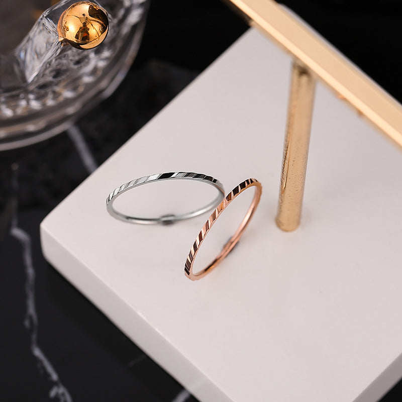 Damen Feiner Ring mit gewelltem Design Shop Nory