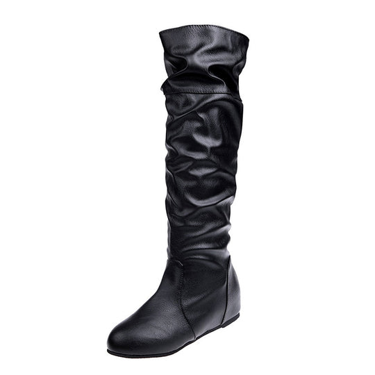 Damen Overknee-Stiefel aus weichem Kunstleder mit slouchigem Schaft und flachem Keilabsatz Shop Nory
